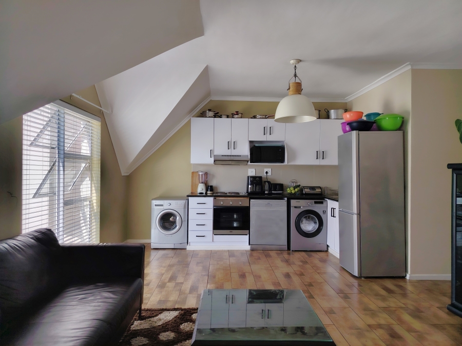 To Let 3 Bedroom Property for Rent in Whispering Pines Western Cape